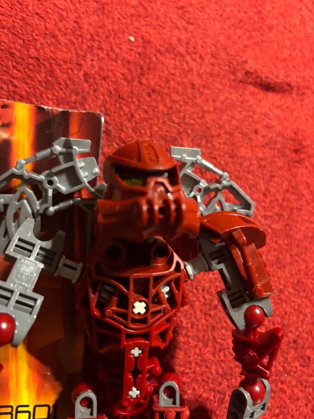 Lego Bionicle TOA VAKAMA 8601 Matron red robot . Pre-owned .